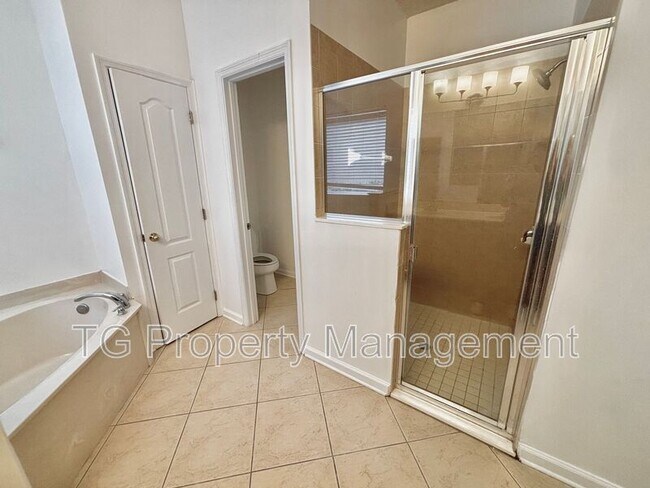 Building Photo - 614 Loire Ct