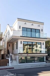 Building Photo - 2227 Hermosa Ave