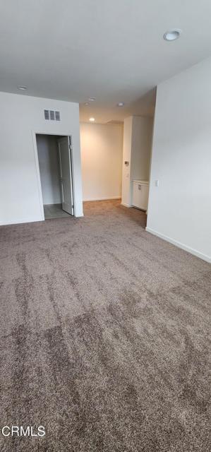 Building Photo - 1821 Poppy Dr