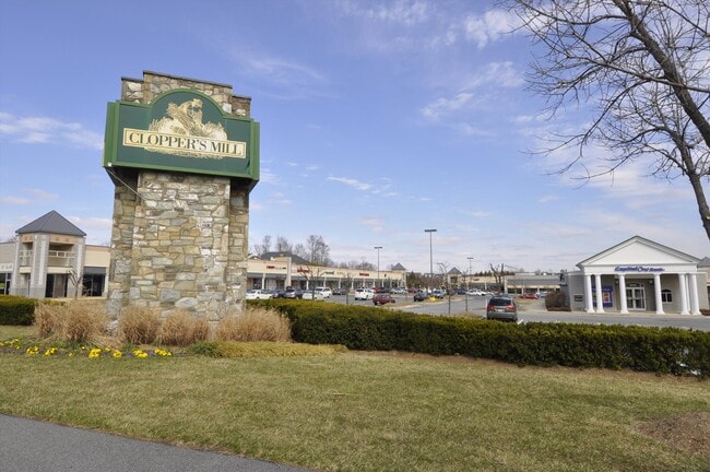 Building Photo - 13404 Fountain Club Dr