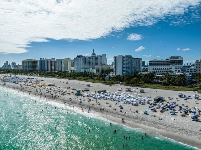 Building Photo - 100 Lincoln Rd