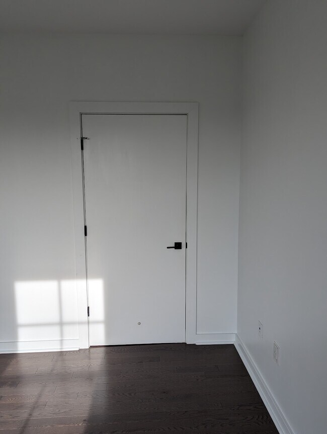 Building Photo - 300 8th St NE