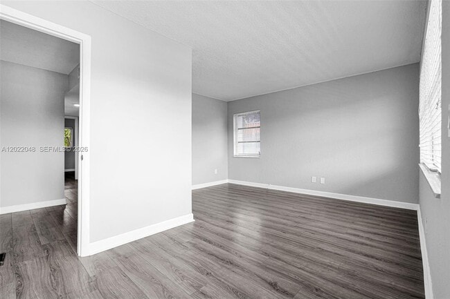 Building Photo - 400 NW 65th Ave