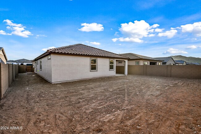 Building Photo - 7574 W Jackrabbit Ln
