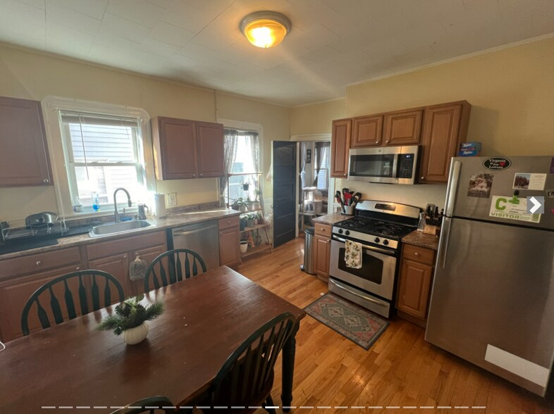 Building Photo - 294 Highland Ave