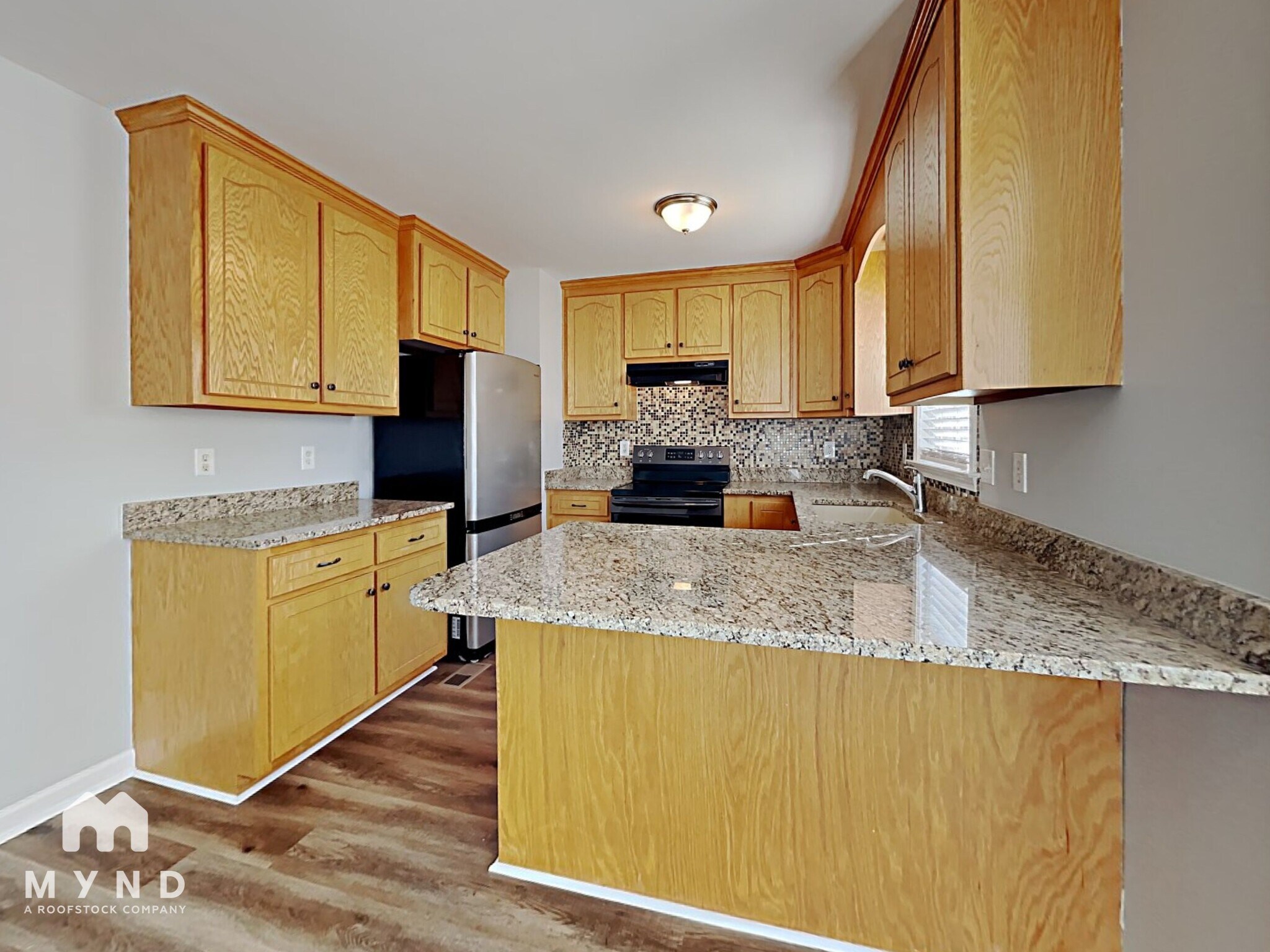 Building Photo - 560 Sunray Dr