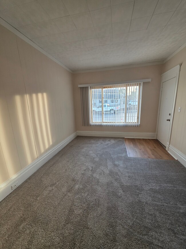 Building Photo - 132 Washington St