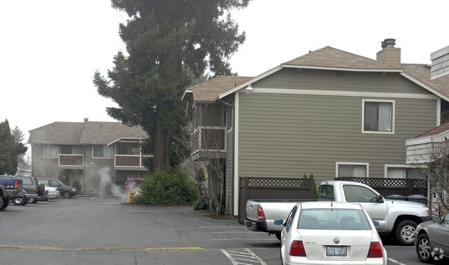 Building Photo - Redwood Village Townhouses