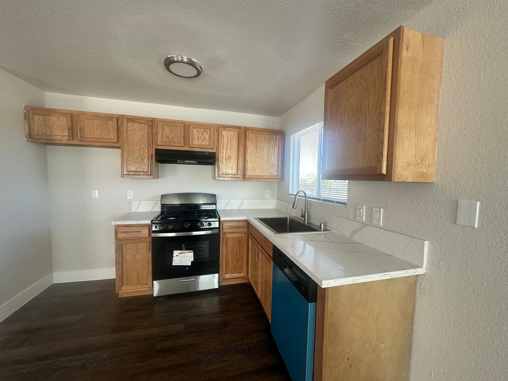 Building Photo - 38457 10th Pl E