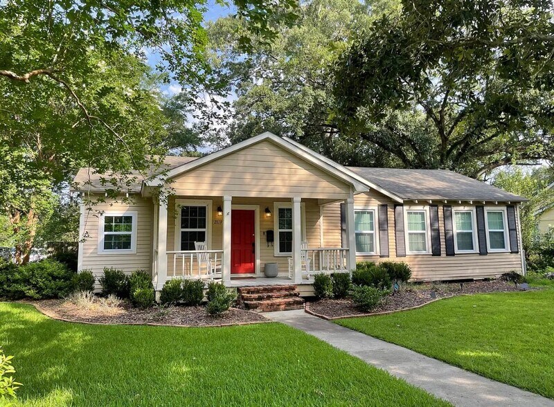 Primary Photo - 2119 Pickett Ave