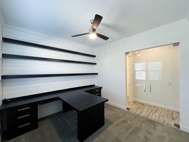 Building Photo - Exquisite Luxury Rental in Prestigious Gated Tule Springs Community