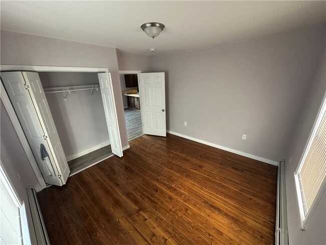 Building Photo - 47 Laval St