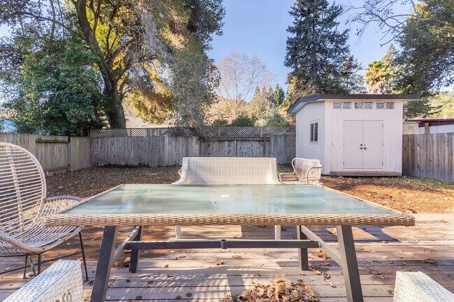 Building Photo - Renovated Two Bedroom West Napa Bungalow