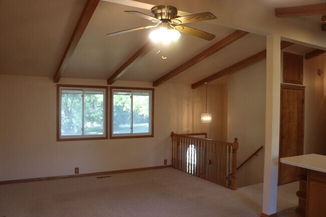 Building Photo - 405 Hamilton St