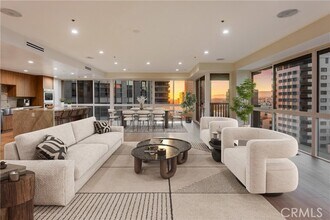 Building Photo - 10750 Wilshire Blvd