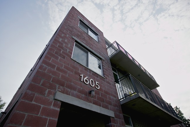 Building Photo - 1605 Gordon Ave