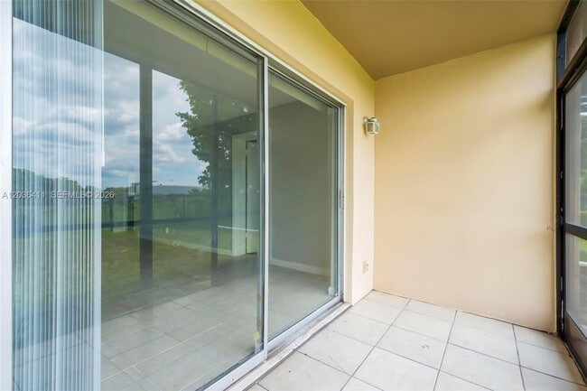 Building Photo - 7900 Fairview Dr