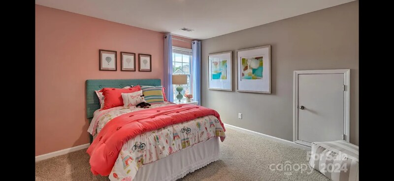 Building Photo - 135 Ashelyn Pk Dr