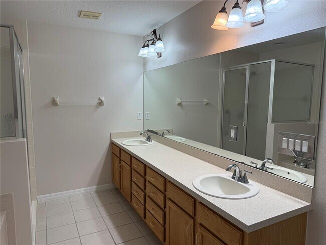 Building Photo - 3249 NW 49th Ave