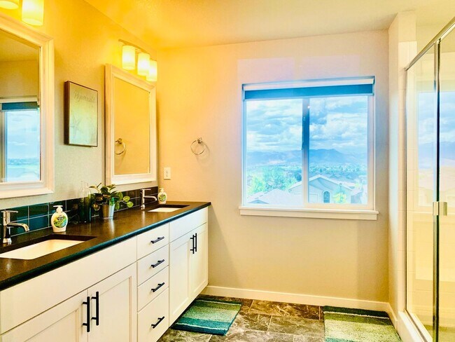 Building Photo - $2828 | 6BR/4BR | Fully Furnished Home in Wolf Ranch Cumbre Vista Neighborhood