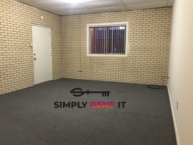 Building Photo - Affordable 1 Bedroom, Downtown Roland, IA