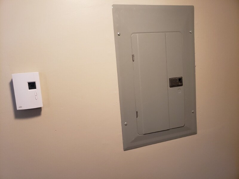 Building Photo - 84 E Grove St