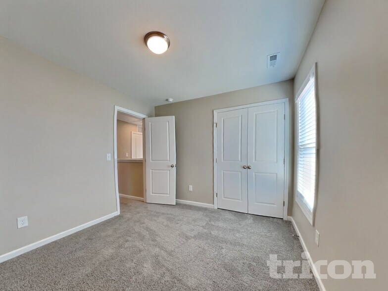Building Photo - 177 Sawyer Ml Dr