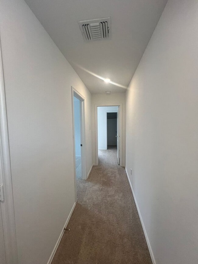 Building Photo - REDUCED RENT!!! Available Now! 4-Bedroom, 3-bath home in OKC!