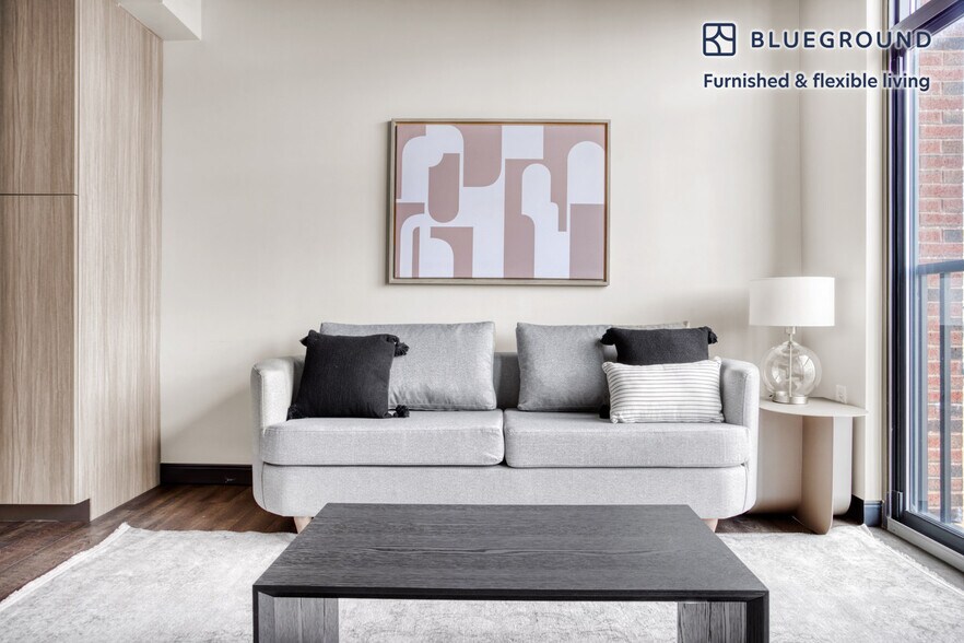 Building Photo - 625 H St NE