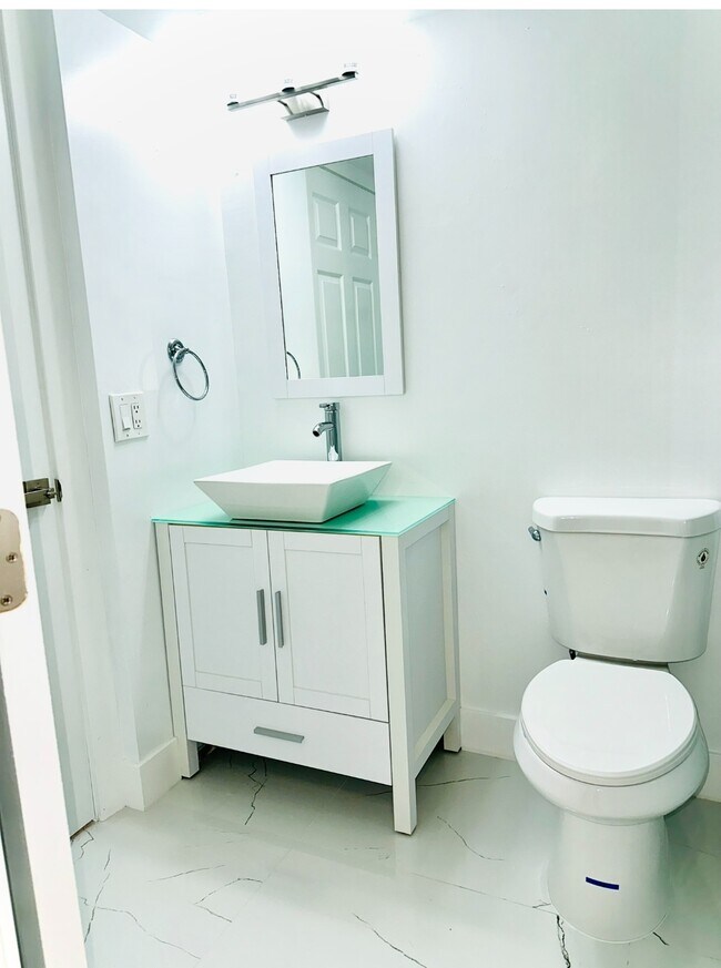 Building Photo - 510 NW 86th Pl