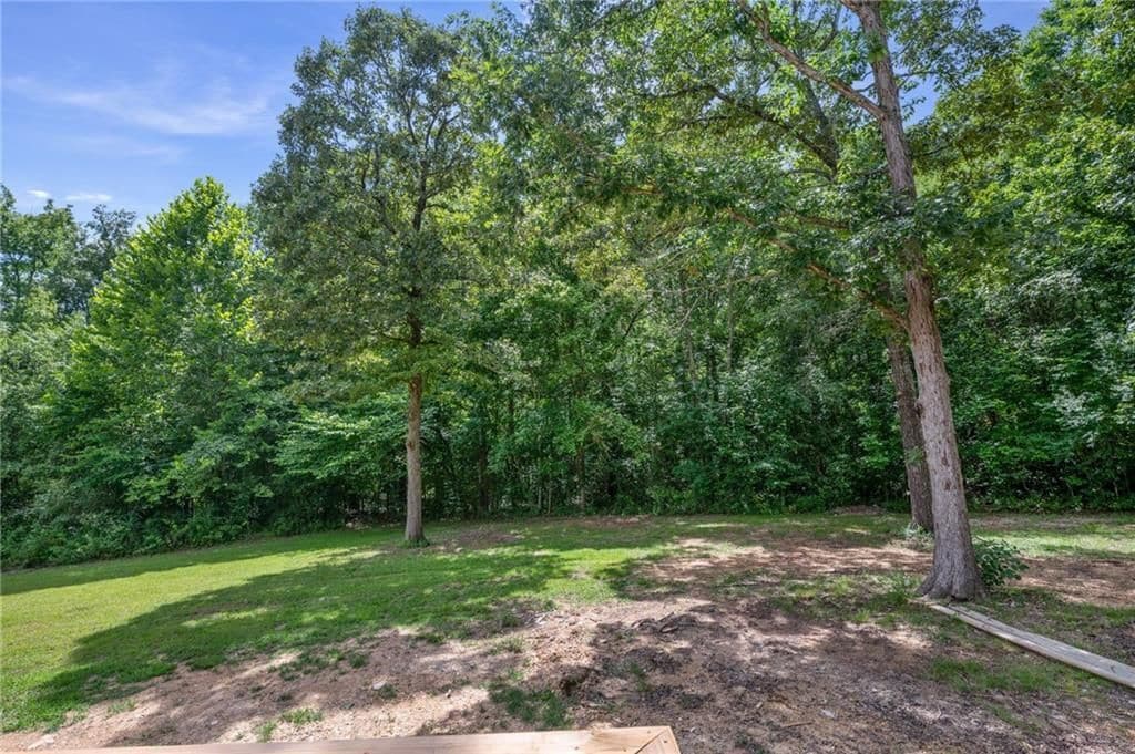 Building Photo - 135 Holly Creek Dr