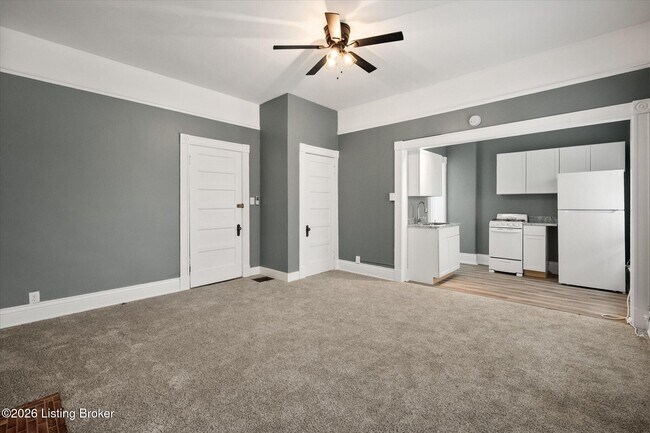 Building Photo - 817 Rubel Ave