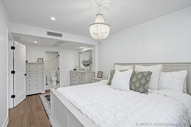 Building Photo - 4250 Galt Ocean Dr
