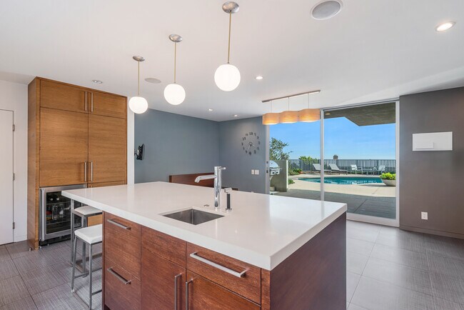 Building Photo - 686 Enchanted Way