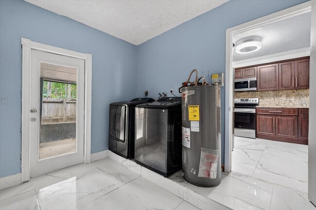 Building Photo - 15775 N Miami Ave