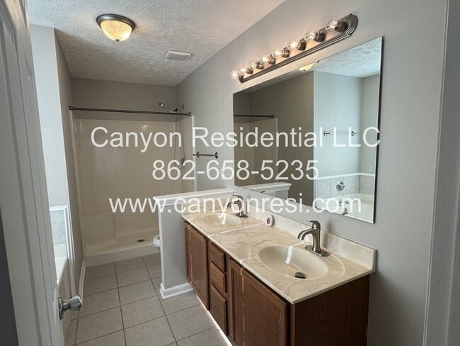 Building Photo - 1435 Oldstead Dr