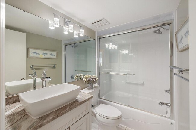 Building Photo - Seasonal Short-Term 2 Bedroom 2 Bathroom Villa at Augusta Villas in Plantation!