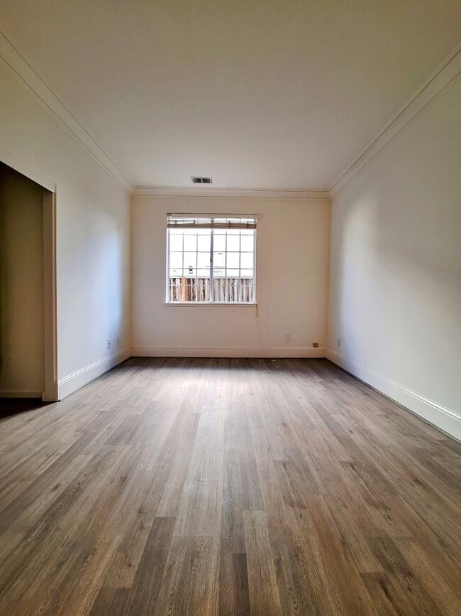 Building Photo - 802 Schooner Bay Dr