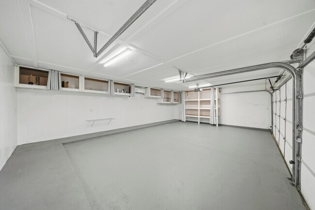 Building Photo - 2875 Wimbledon Ln