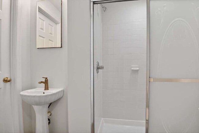 Building Photo - 5023 Village Fountain Pl