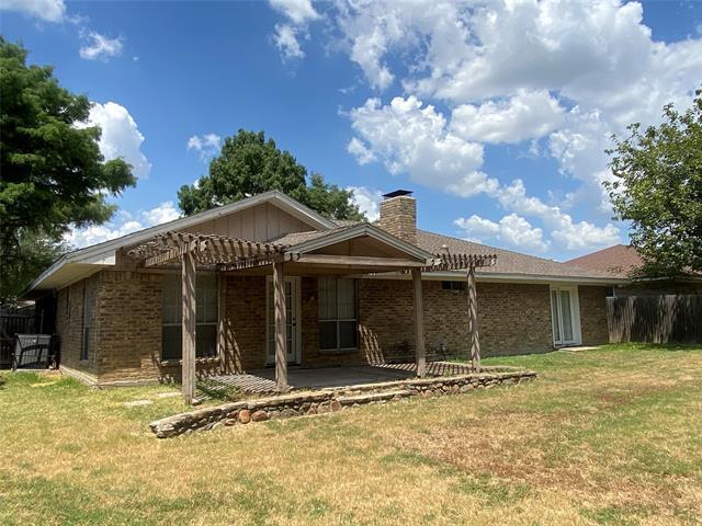 Building Photo - 2126 Southmoor Dr