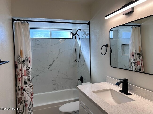 Building Photo - 6221 E Gelding Dr