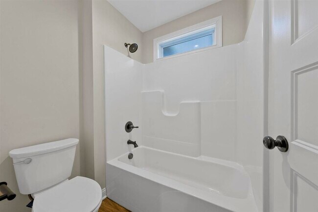 Building Photo - 148 Hillridge Ct