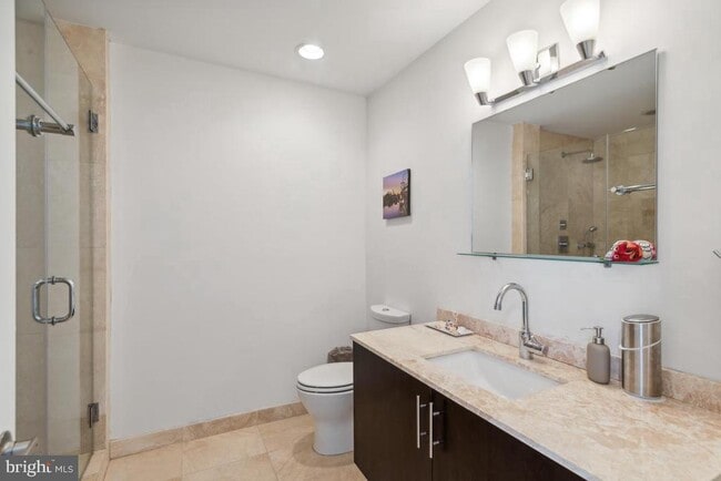 Building Photo - 1119 N Howard St