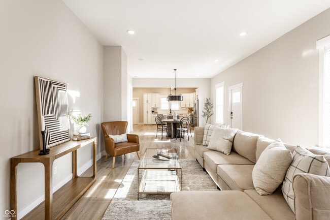 Building Photo - 1330 Marlowe Ave