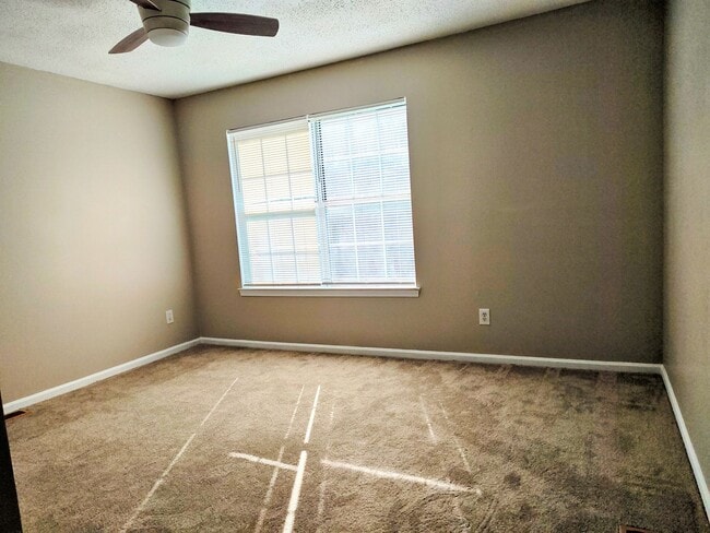 Building Photo - 5361 Gardner Ct