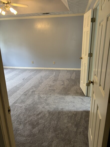 Building Photo - 3685 Timberloch Trl