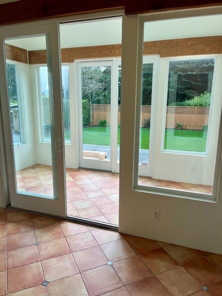 Building Photo - 445 Purisima Way