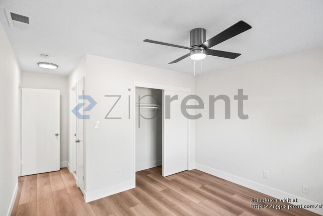 Building Photo - 451 Helen Ave