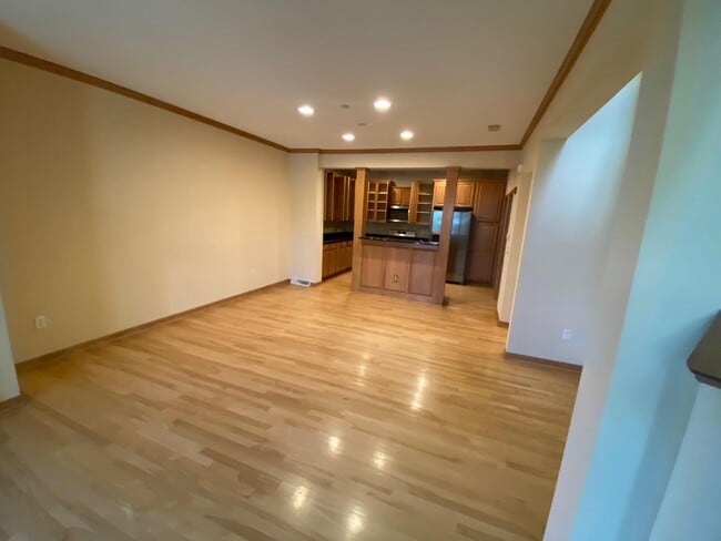 Building Photo - 2171 Norhardt Dr